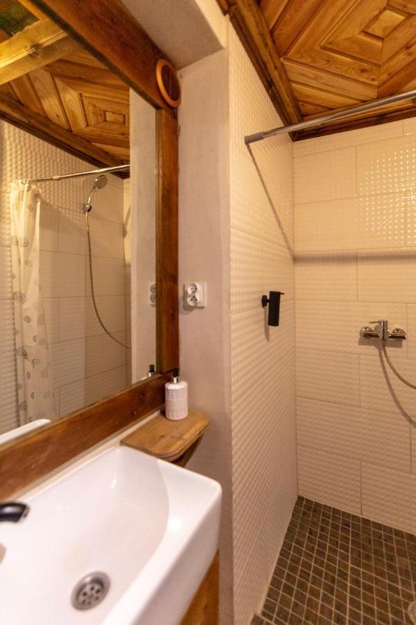 Palac Gorzanow Ngoại thất bức ảnh